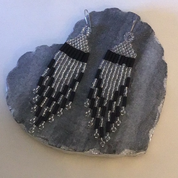 Beautiful Bohemian long beaded handmade earrings - Picture 1 of 1